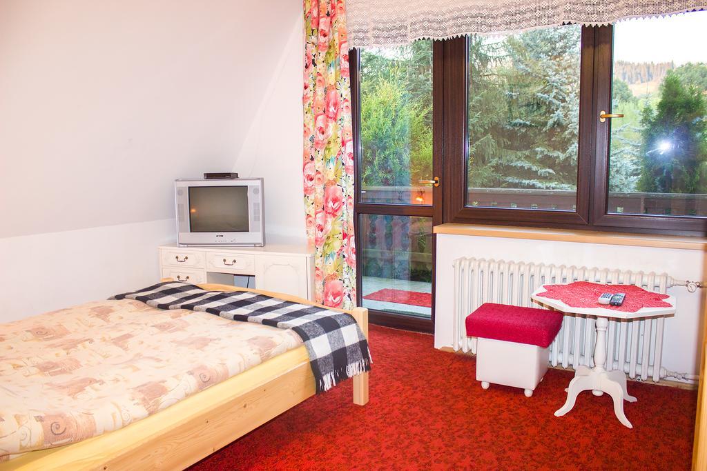 Hacjenda - Apartamenty I Pokoje Goscinne Czarna Góra Exterior foto